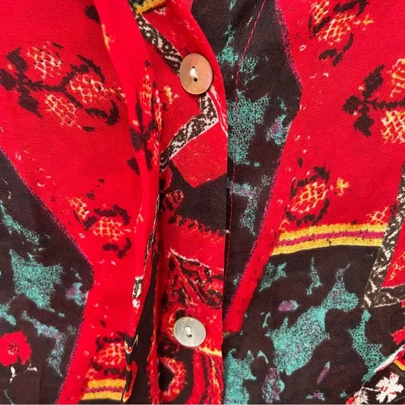 Patterned Button Down Blouse - Picture 5 of 6